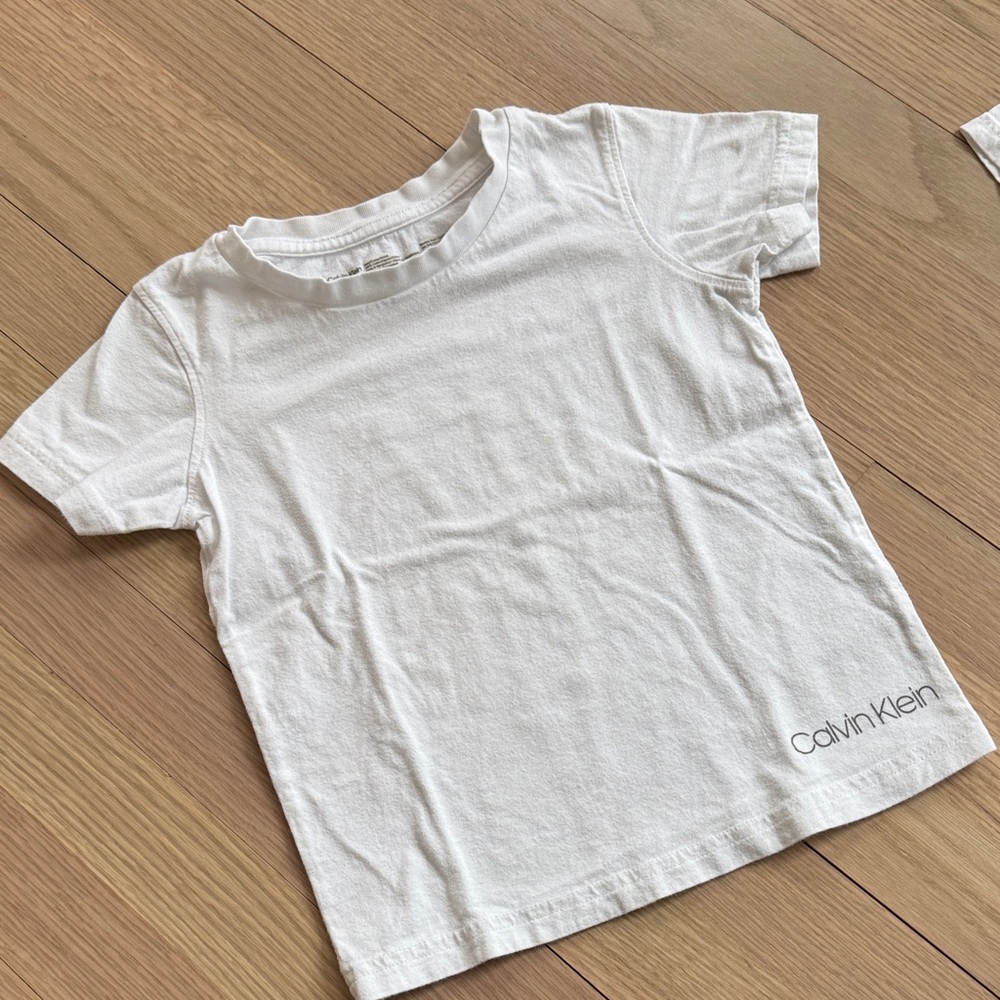 Calvin Klein Kids - 100% Cotton - Classic White Tee - Size 4/5 XS